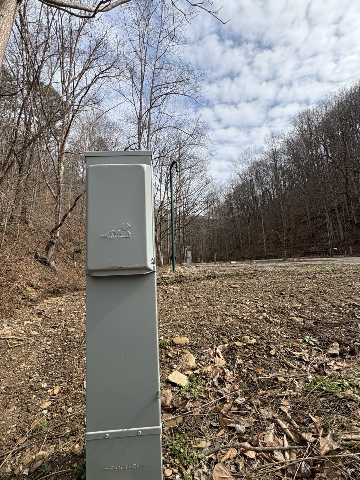 Midwest U075GP6 100A 120/240V 1-Phase Weatherproof Outdoor Main Lug Panel