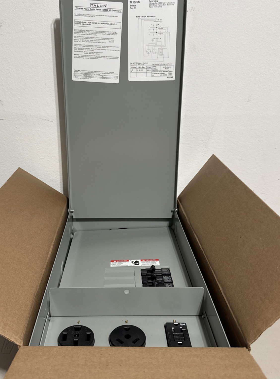 Siemens TL137US POWER OUTLET PANEL 125AMP MAIN LUG