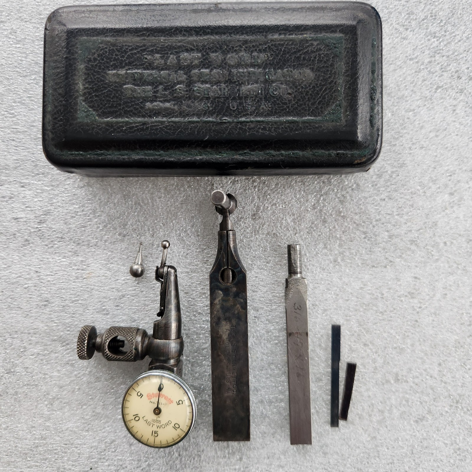 Vintage The L.S. STARRETT Co. Last Word Universal Indicator & Case.