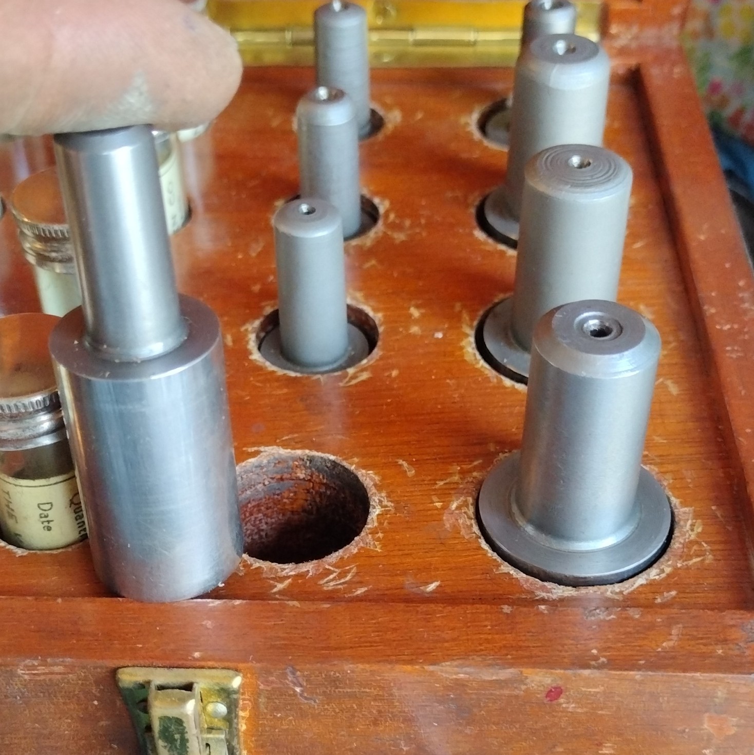 The Van Keuren Co. Cylindrical Setting Standards Set 0.250 in Wooden Case
