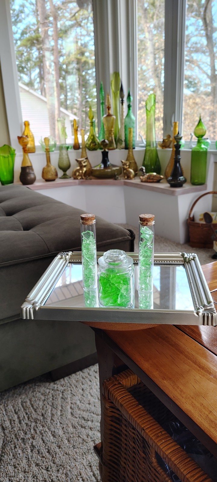 3 Pc Sealed Uranium Beakers Set