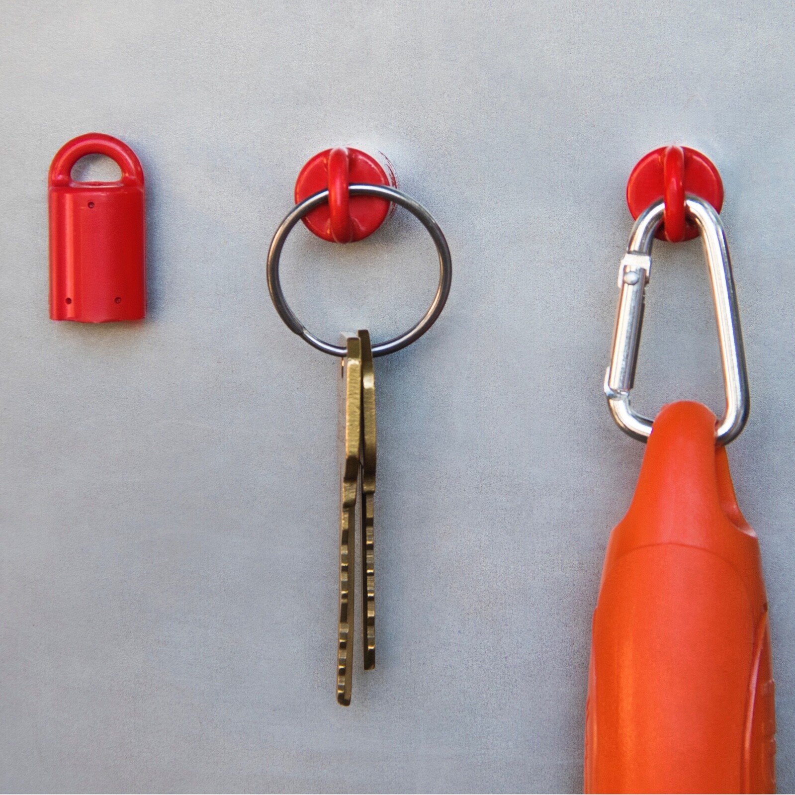 Very Powerful small magnet. Able to lift 15lbs (3 Pack) Red