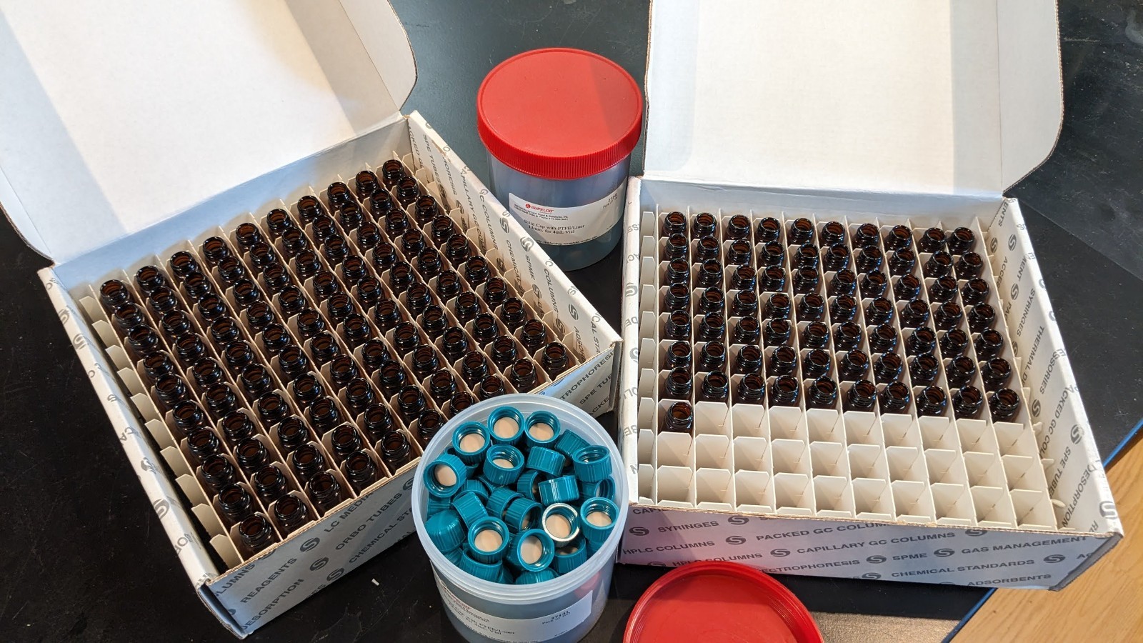 171 Supelco 4mL Amber Glass Vials + PTFE Lined Caps 27115-U / 27141 Lab GC HPLC