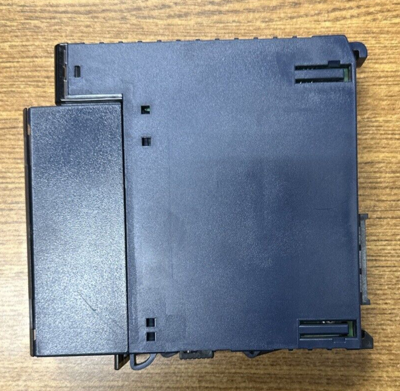 GE FANUC IC694MDL754-CD OUTPUT 24VDC 32PT W/ESCP **USED GUARANTEED**