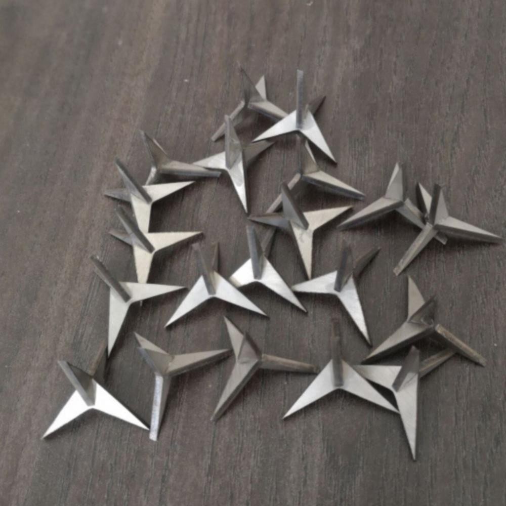 50PCS Tire Puncture Spikes Heavy Portable Duty Carbon Steel Triangle RoadSpikes