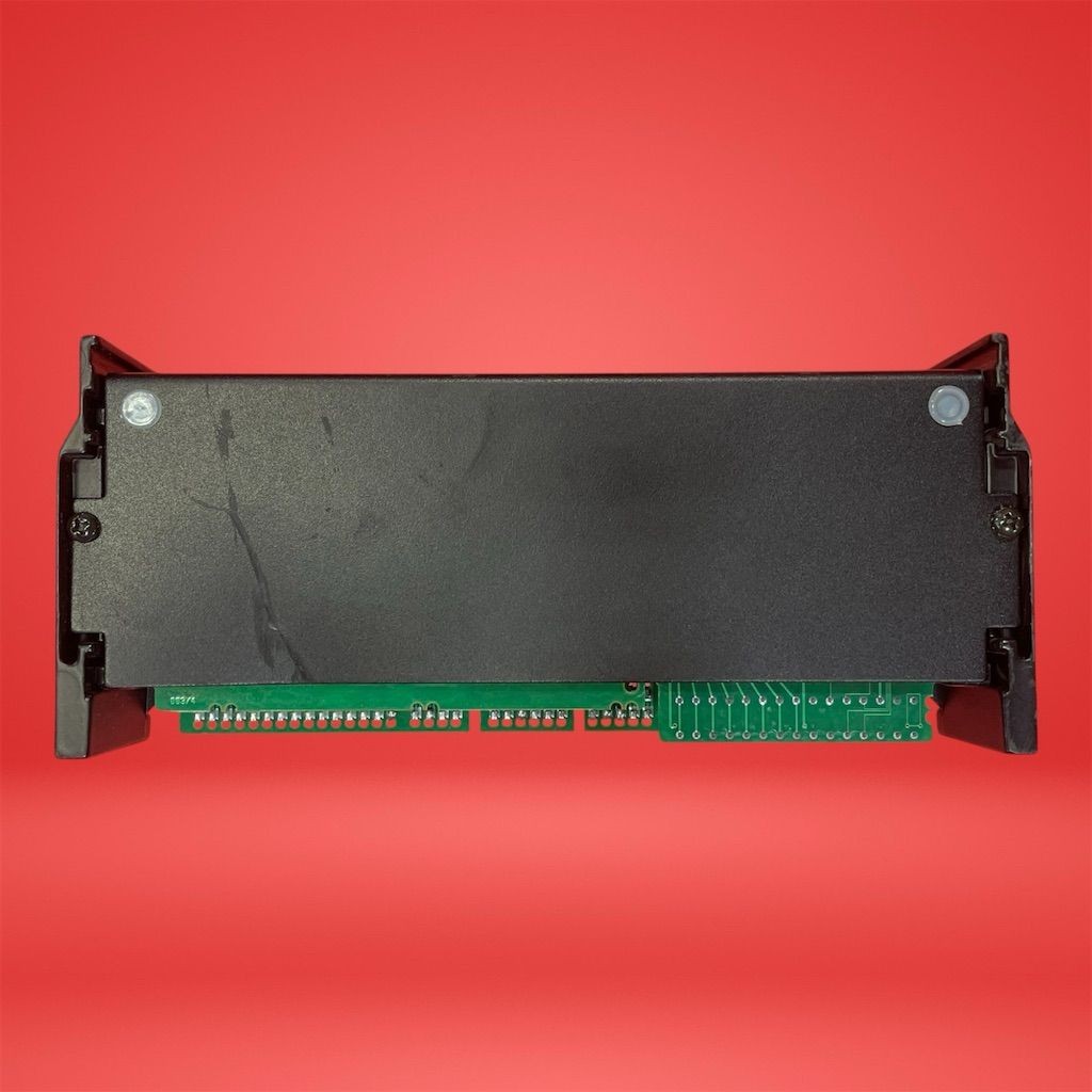 GE Fanuc PLC I/O Module IC660EBD024W 32pt 12/24VDC Source Genius